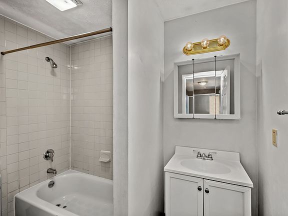 3rd image of 22-24 Norton St #1