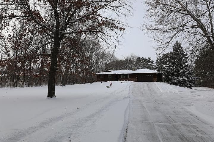 1st image of 13960 Lake Dr NE