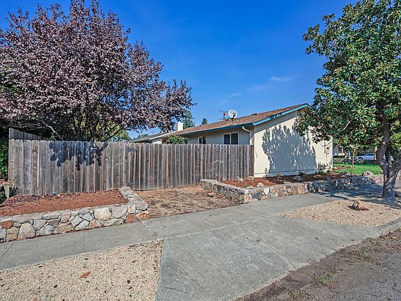 5th image of 4301 Dale Dr