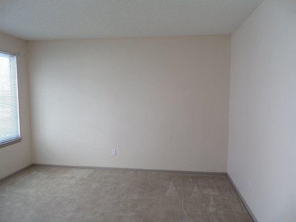 4th image of 2225 Andrew Dr