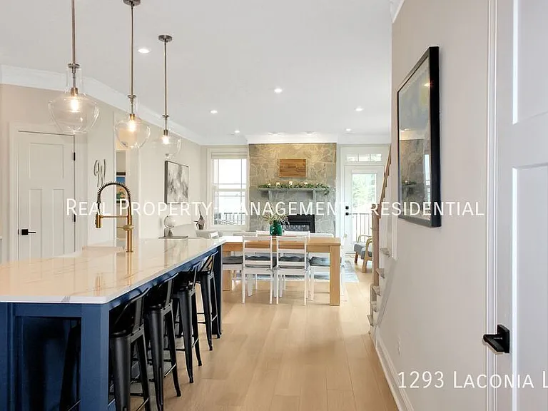 1293 Laconia Ln — Photo 2