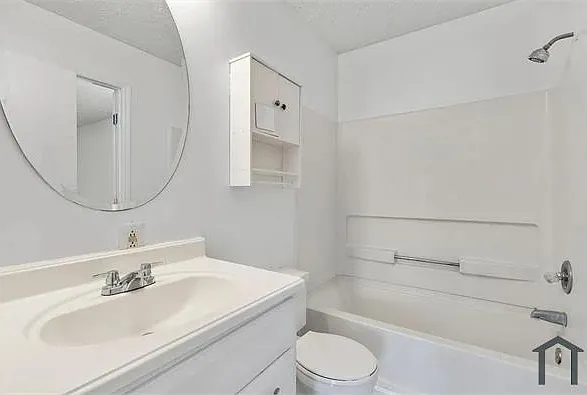 8228 Wynewood Ct — Photo 20