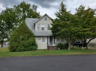 30 Highland Ave, Montville, NJ 07045