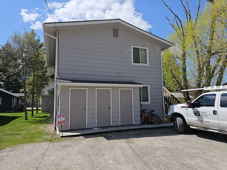 165 W Hansen Ave #4 — Photo 3