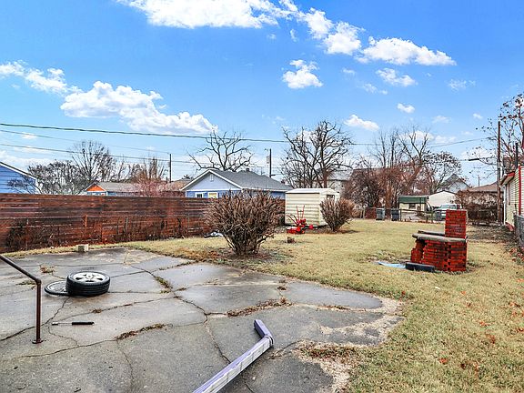 4th image of 2405 Carrollton Ave