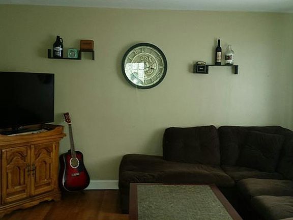 4th image of 604 Oberdick Dr