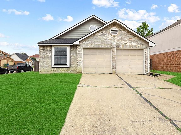 3rd image of 1147 Seneca Pl