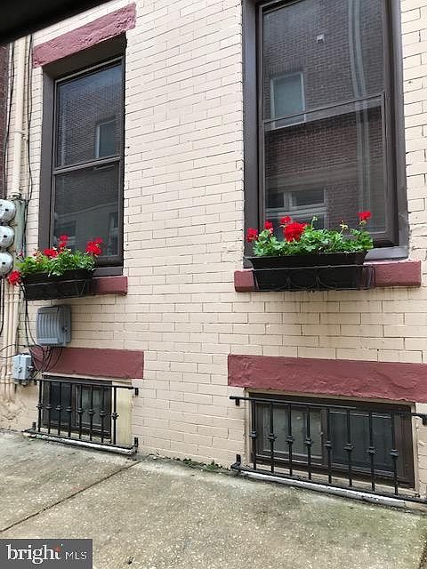 1st image of 520 Montrose St APT B