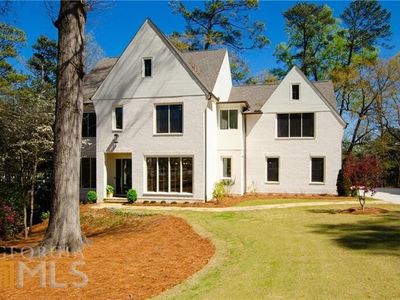 2951 W Roxboro Rd NE, Atlanta, GA, 30324