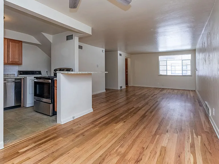7400 W 10th Ave — Photo 41