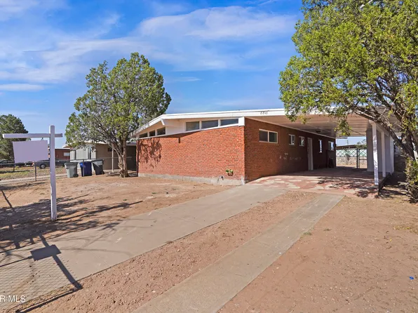8818 Mount Elbert Dr, El Paso, TX 79904