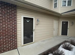 1041 Covington Dr, Sheboygan Falls, WI