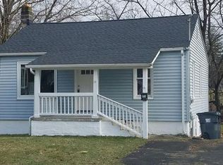 21 Lark St, Washingtonville, NY 10992