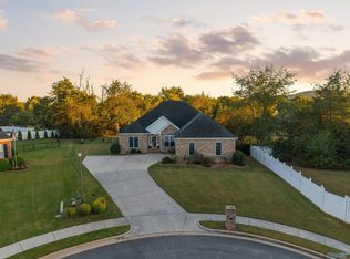 102 Campfire Cir, Meridianville, AL 35759