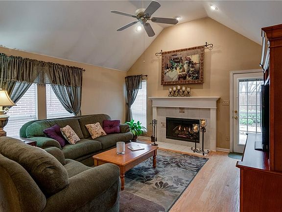 2nd image of 4017 Marble Dr
