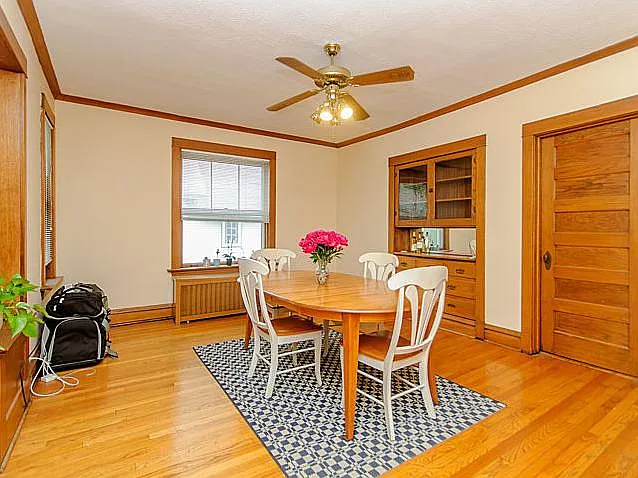 3 bed, 1200 sqft, $2,400 — Photo 3