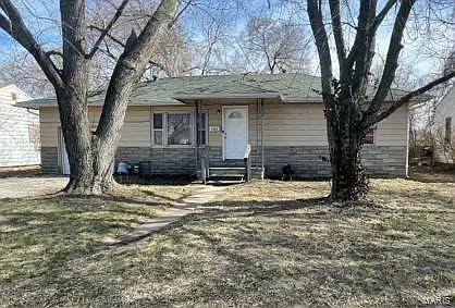 3805 White St photo 1