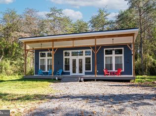 63 Cedar Point Way, Great Cacapon, WV 25422