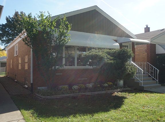4th image of 4825 S Leclaire Ave