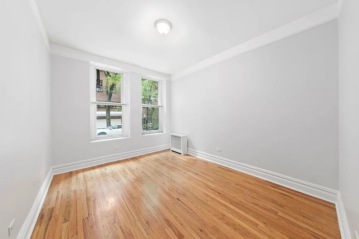 Building Photo - 11 1/2 W 84th St #1A