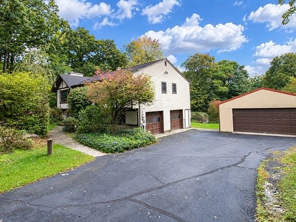 3rd image of 118 Ridge Rd