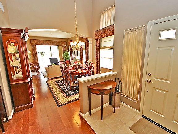 5th image of 1470 Upland Hills Dr S