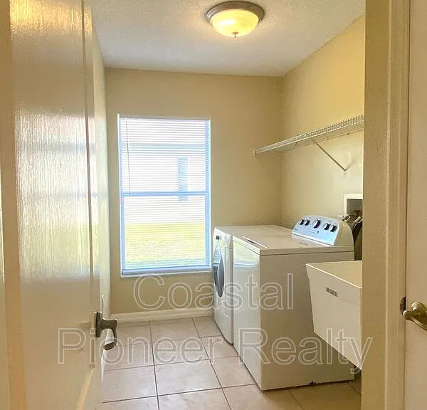 5156 Florentine Ct — Photo 21