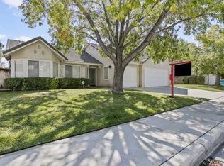 2768 Dearborn Ave, Palmdale, CA 93551