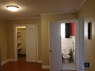 Rented by R New York