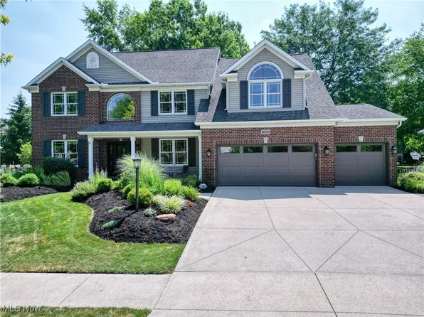 15161 Scarlet Oak Trl, Strongsville, OH 44149