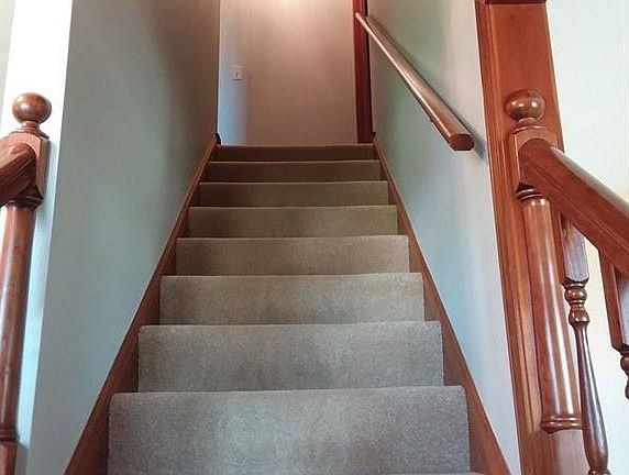 4th image of 10081 Creekside Ct