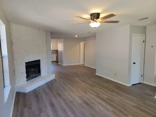 2366 Shoal Creek Dr, Pensacola, FL 32514