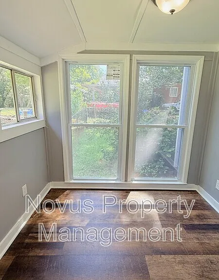 223 Waddell St — Photo 11