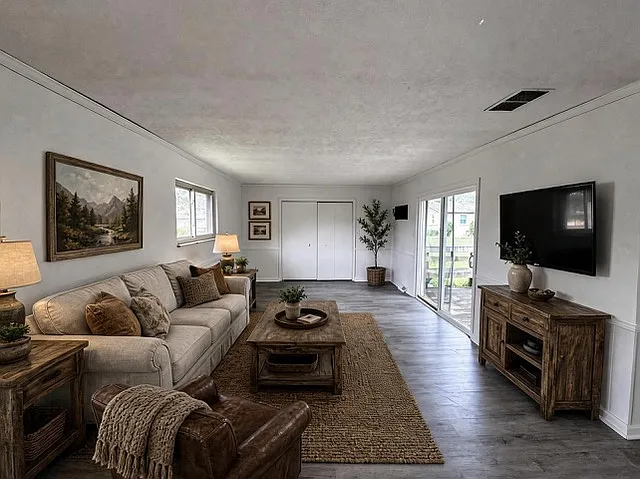 3 bed, 1750 sqft, $2,000 — Photo 3