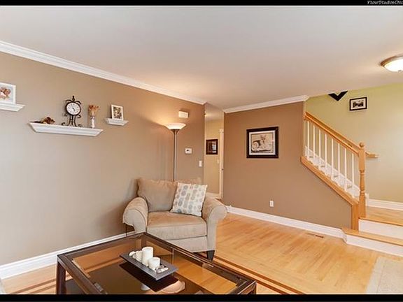 3rd image of 1411 Sunflower Dr