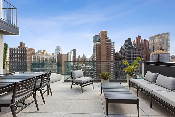 Rented by Corcoran | media 29