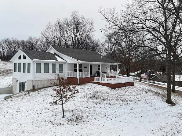 32054 Falcon Dr, Unionville, MO 63565