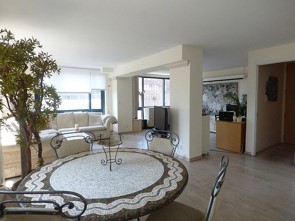 5th image of 1 Irving Pl APT V14b