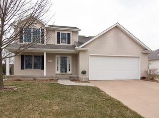 1631 W 64th St, Davenport, IA