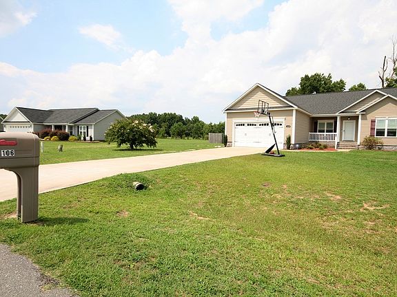 3rd image of 106 Carolina Forest Dr