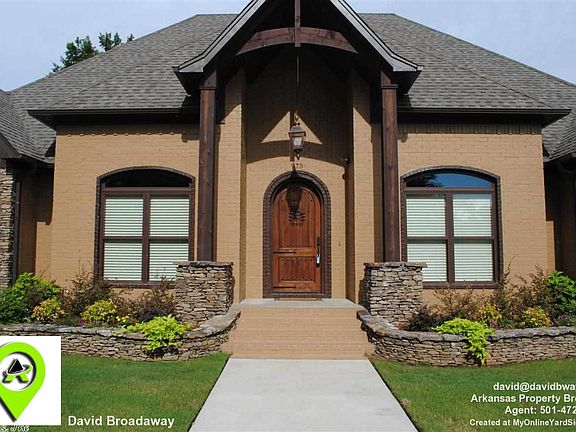 2nd image of 975 Chapel Hill Dr