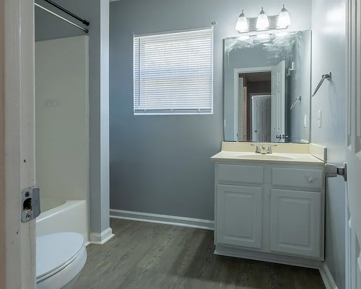 120 Harbison Dr — Photo 10