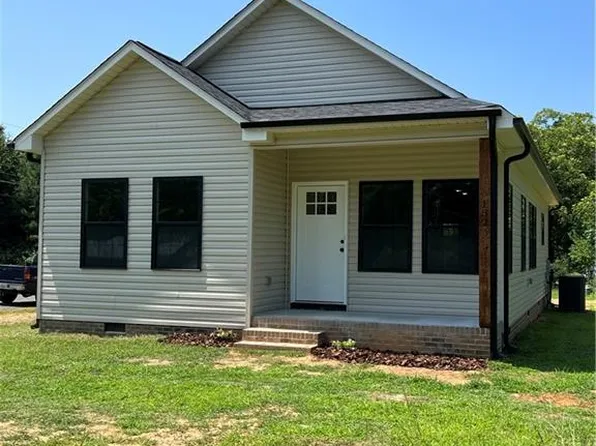 132 Koontz Ave, Lexington, NC 27295