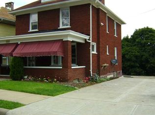 1229 Hiland Ave, Coraopolis, PA 15108