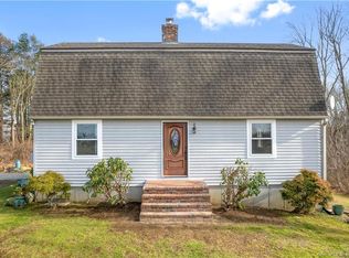 38 Burdick Rd, Preston, CT 06365