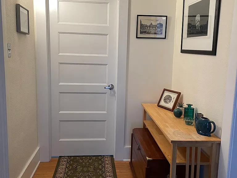 1360 Elizabeth St — Photo 10