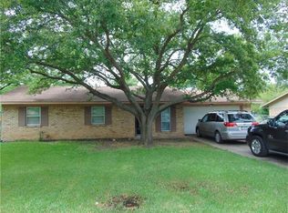 503 Sams St, Taylor, TX 76574