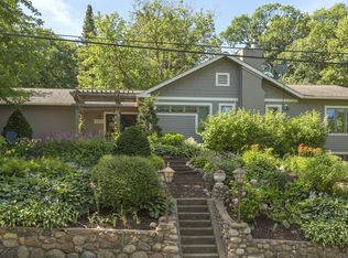 19355 Lake Ave, Deephaven, MN 55391