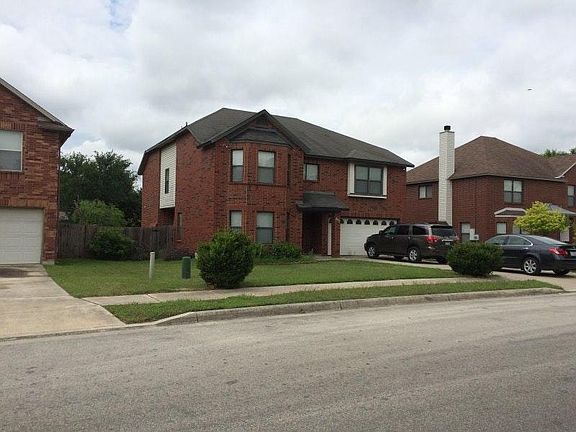 3rd image of 2937 White Pine Dr
