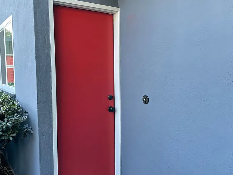 1778 Davis — Photo 3